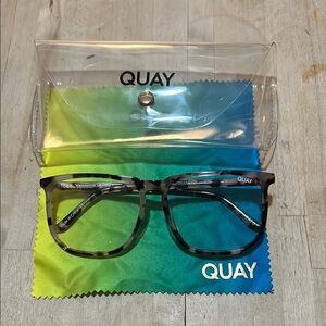 Quay Tortoise Shell Glasses